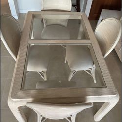 Dinning Great Condition 
