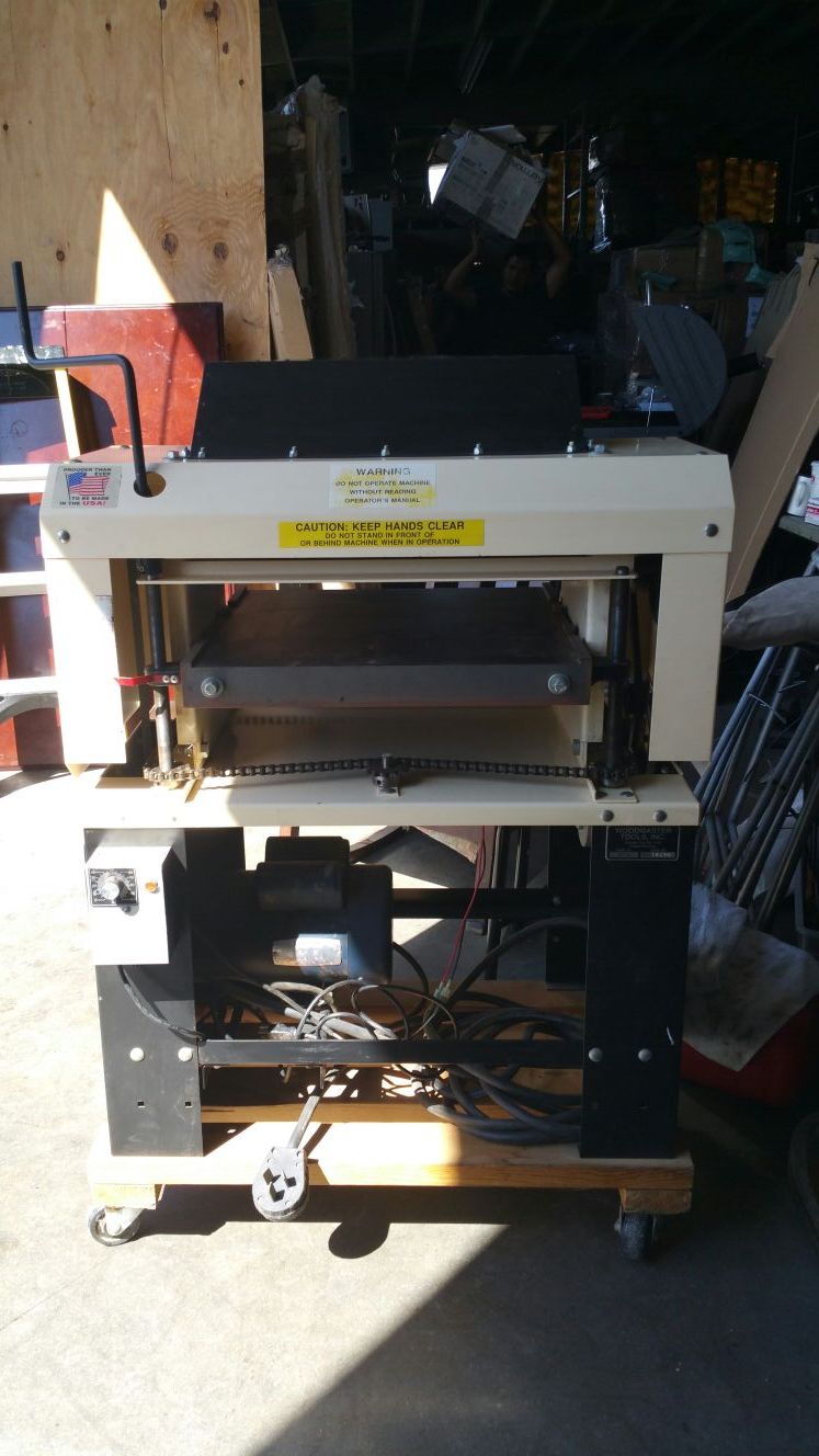 Woodmaster tools 18" Planer Molder sander W718