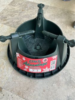 Christmas Tree Stand For Live Tree $10