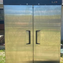 Indoor Vertical Commercial Cooler