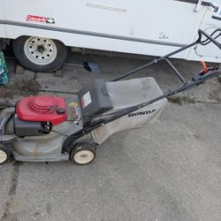 Self Propelled Lawnmower 