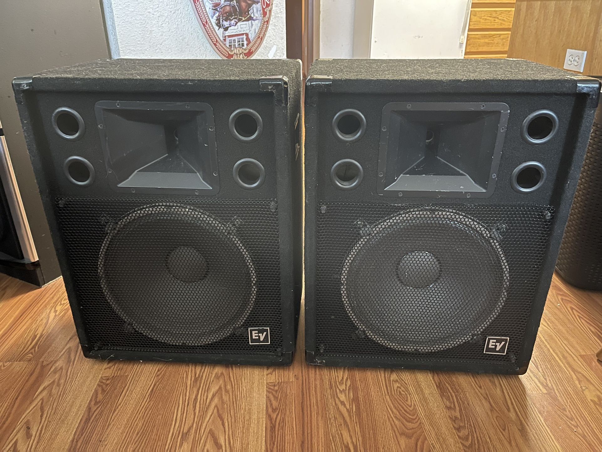 EV Models S-152 Speakers