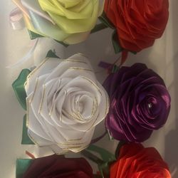 Plumas Con Rosas Eternas 