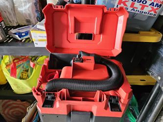 Milwaukee Vaccum M12
