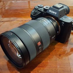 Sony G Master 27-70mm 