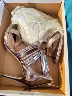 New! Steve Madden heels size 7..