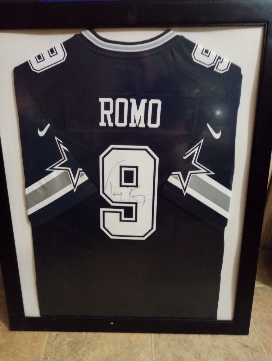 Tony Romo Sign Frame Jersey With JSA Certificate Of Authenticity