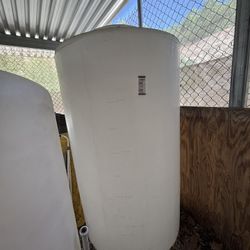 2 500 Gallon Water Reservoirs One Has Never Been Used