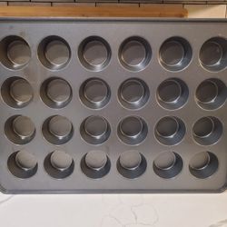 Wilton Bake It Better Non-Stick Muffin and Cupcake Pan