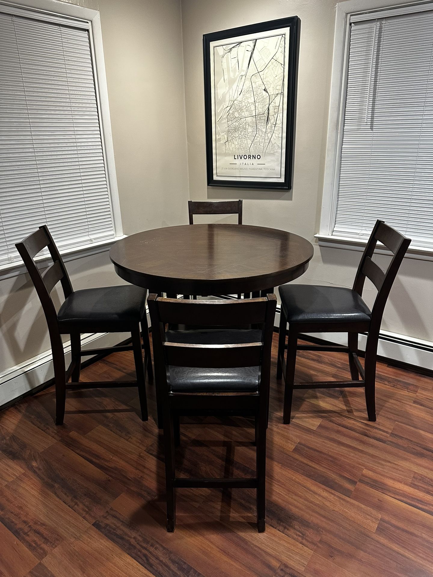 Wood Dining Table Set *READ INFO MUST GO*