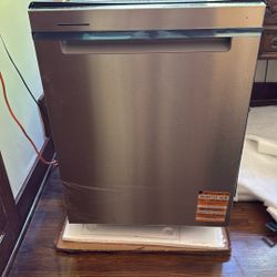 Whirlpool Eco series 24" top Control Built-In Dishwasher