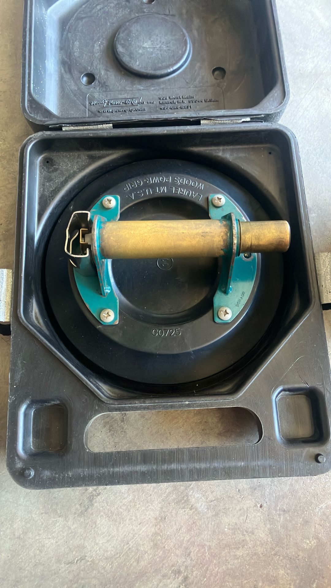 GRL WOODS POWR-GRIP 9” Metal Vacuum Pump