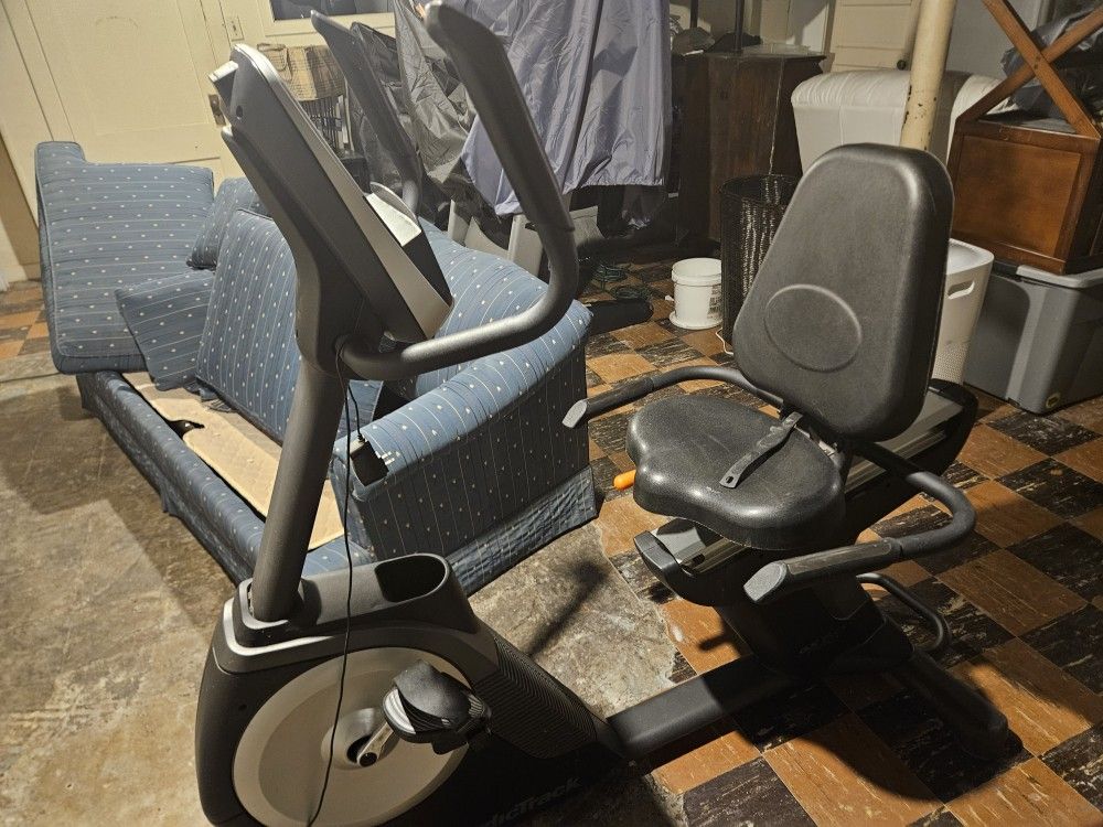 FREE Recumbent Exercise Bike FREE !!!