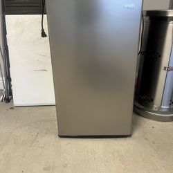 Mini Fridge With Freezer