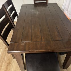 Dinning Table 