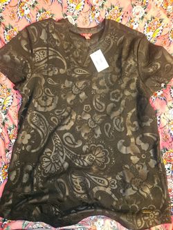 Guess tshirt size small