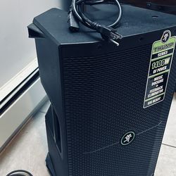 Mackie Thump212 12" 1400W Powered