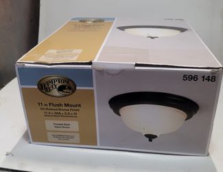 💡 New hampton Bay 11"2-light 💡...