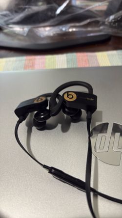 Powerbeats 3