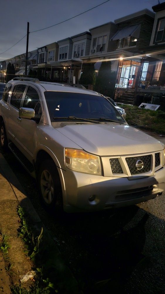 2011 Nissan Armada
