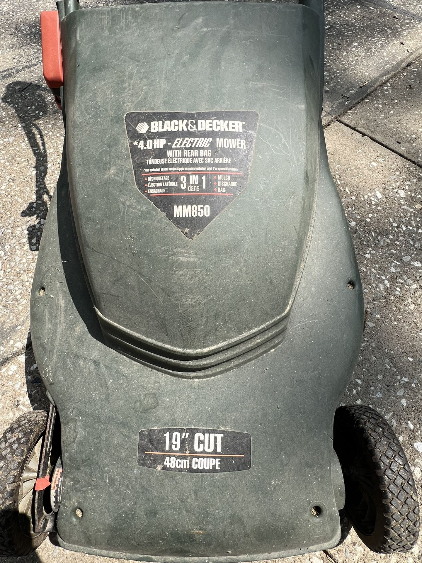 Lawn Mower (Black & Decker)