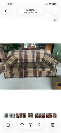 Like New Broyhill Sofa