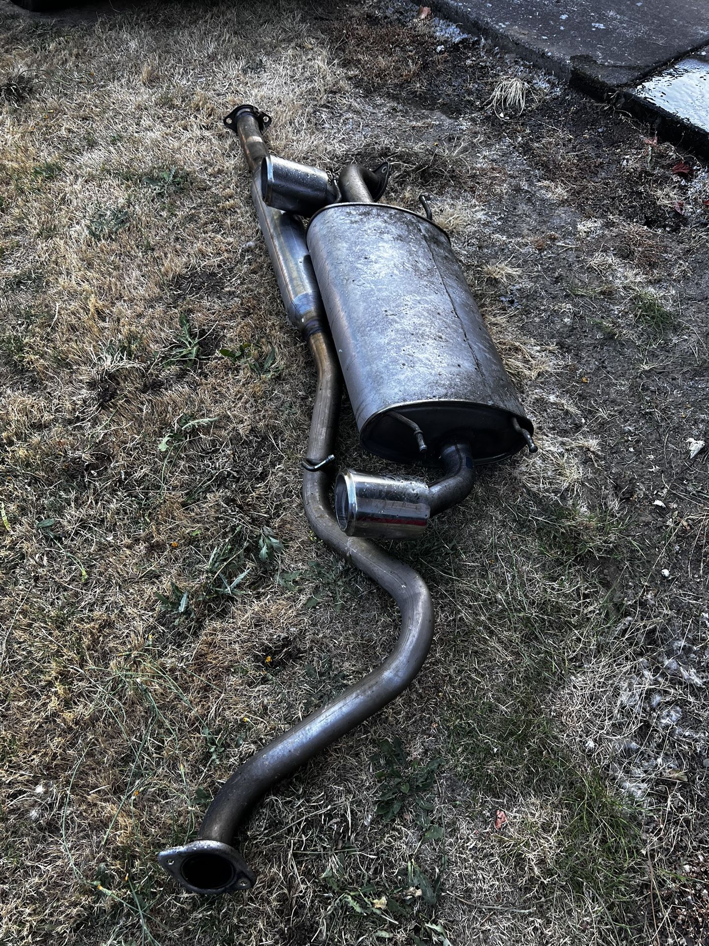 Exhaust Muffler And Midpipe Assembly