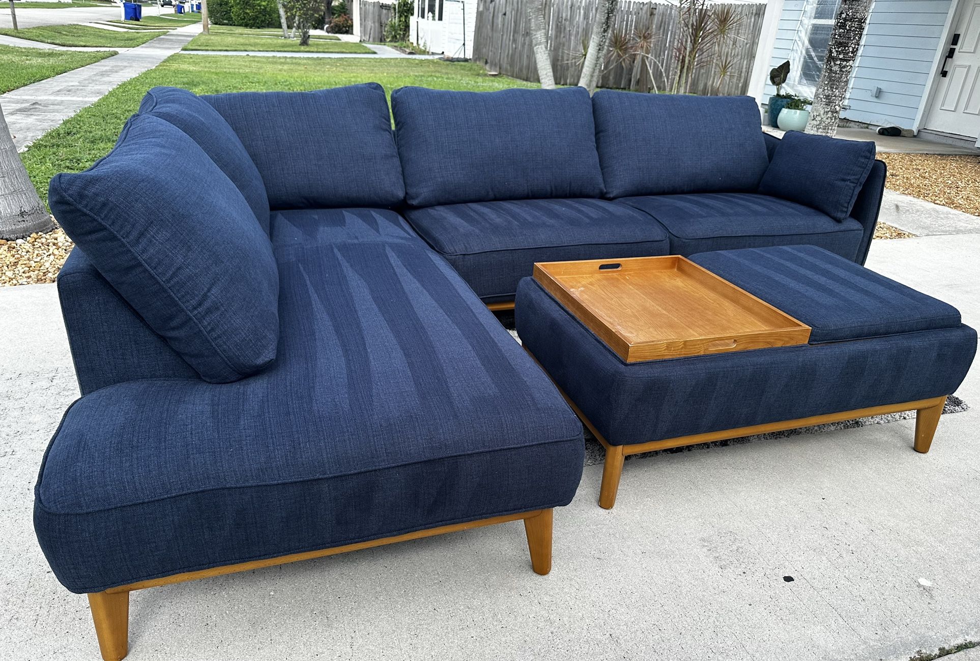 Blue Sectional W Ottoman Delivery Included 🛻