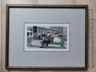 Framed picture of Old Man Stephen on a park bench