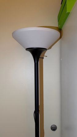 Floor lamp