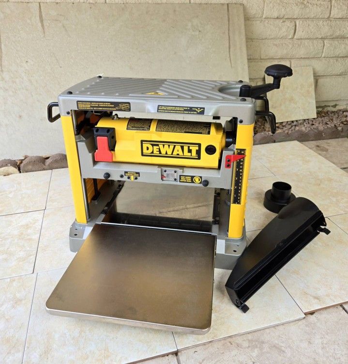 DEWALT 15 Amp Corded 12.5 in. Bench Planer