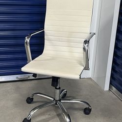 Modern White Eames-Style Office Chair $ 77 (Carlsbad/Oceanside)