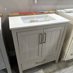 Bathroom vanity 30 x 19 inch white oak 