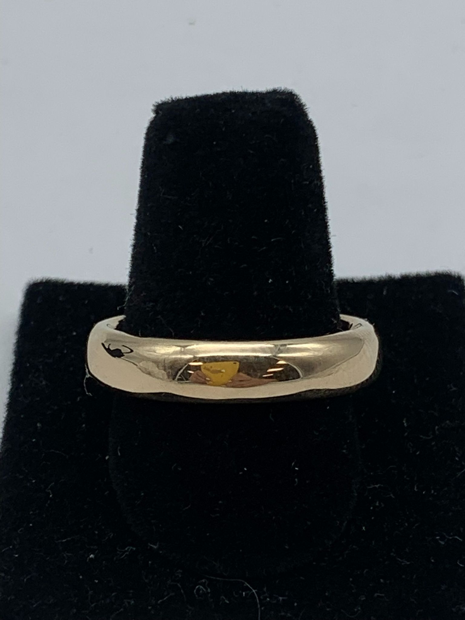Gold wedding band #29404