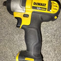 DeWalt 12v Drill 