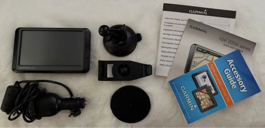 Garmin nüvi 205W GPS Navigation System – Complete with Accessories