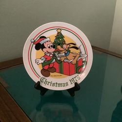 Disney Christmas Plate