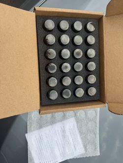 Genuine Chevrolet Black Lug Nuts Kit Of 24