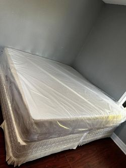 Set King Sizes Mattress And Box Spring
