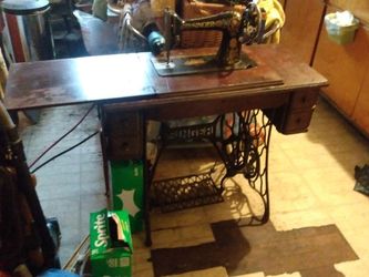 Nice Old Singer Sewing Machine Pedal