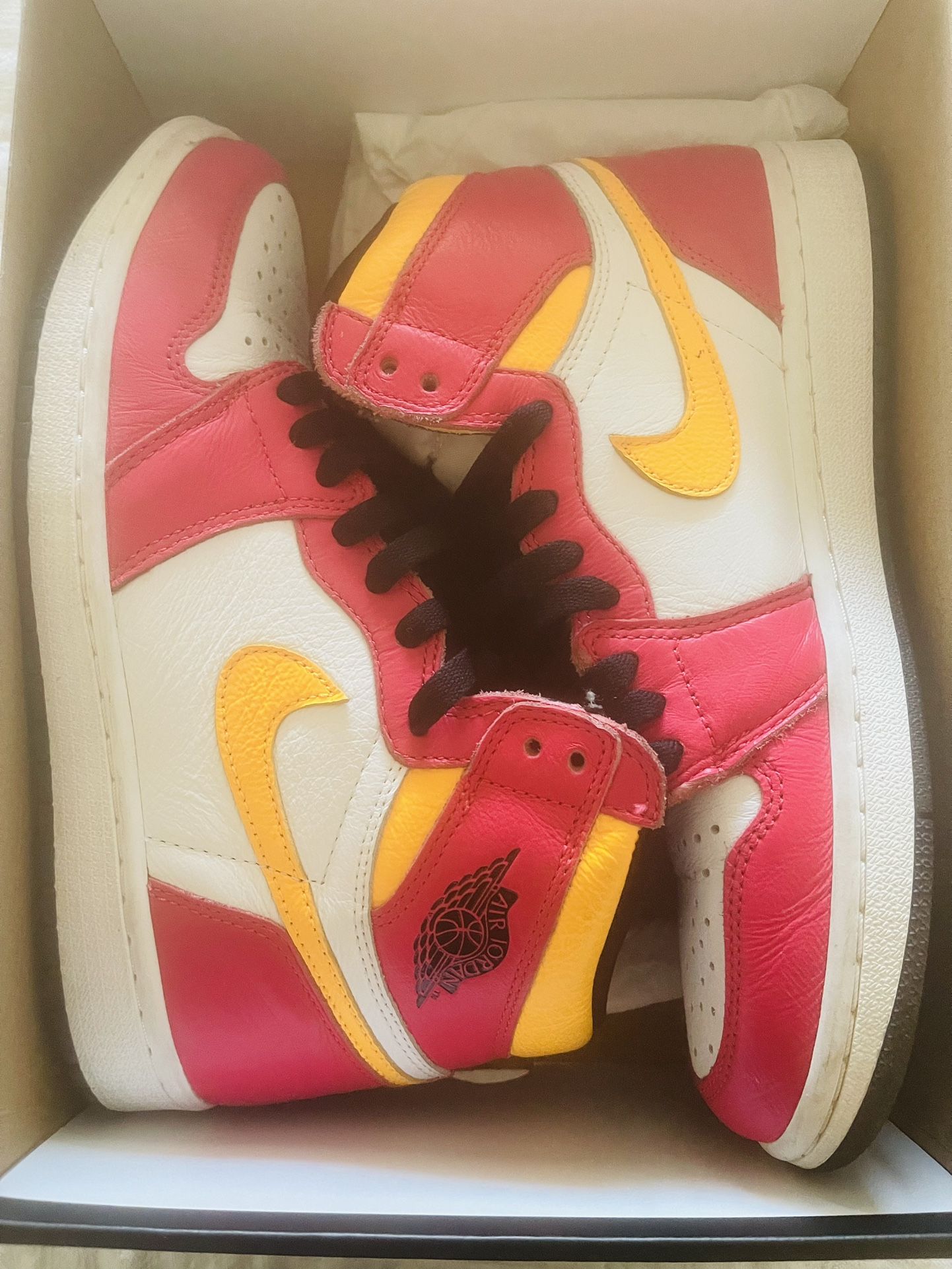 Air Jordan Retro High OG Light Fusion
