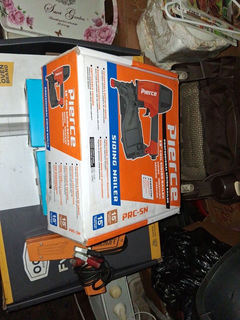 Brand New In Box Pierce Professional 15° Coil Siding Nailer $120 O.b.o