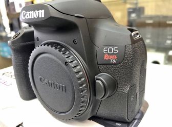 Canon Eos Rebel T8i