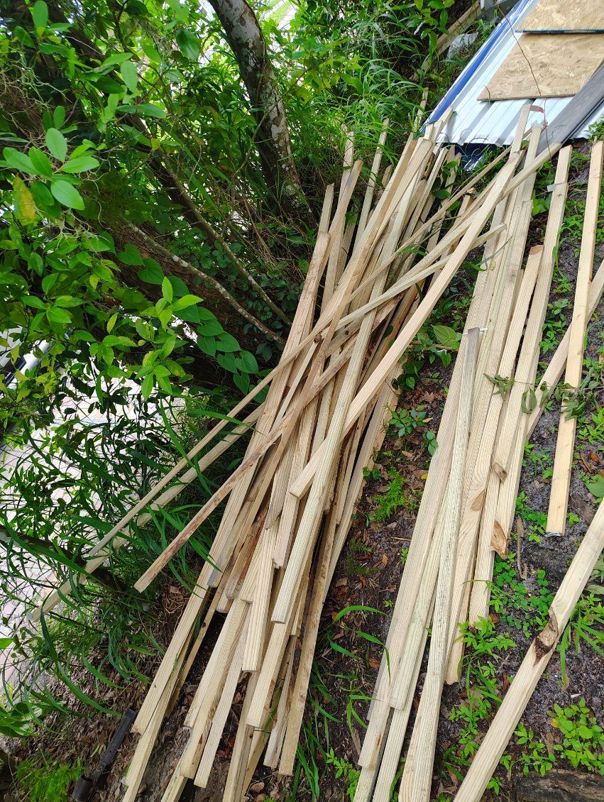 All wood on pics $100 Located Mount Dora Fla 32757