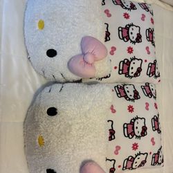 Hello Kitty Pillow Set