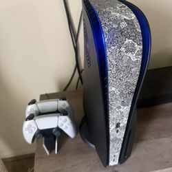PS5 w/ Extra 2TB 