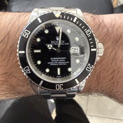 Rolex Submariner 16610 40mm With Date 