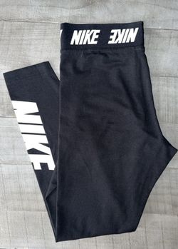 Women’s Nike Leggings 