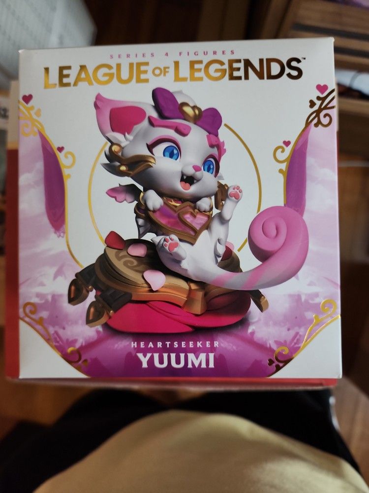 Heartseeker Yuumi Figure