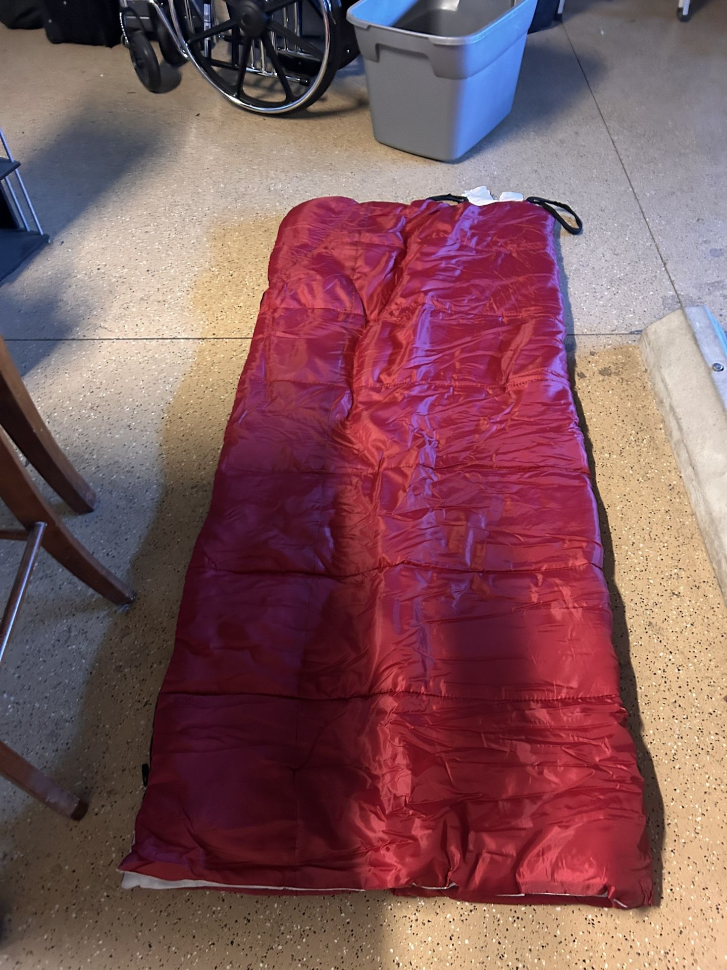 2 sleeping bags